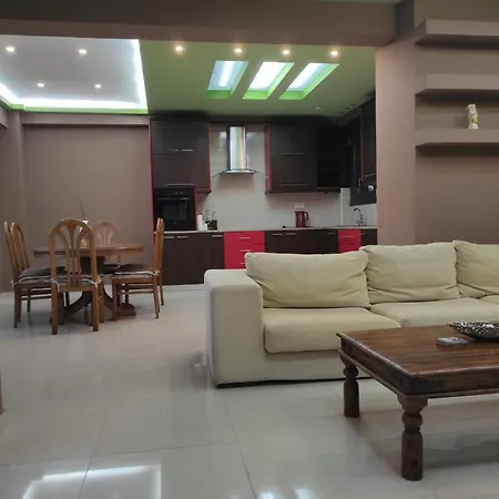 Christos House * Souda